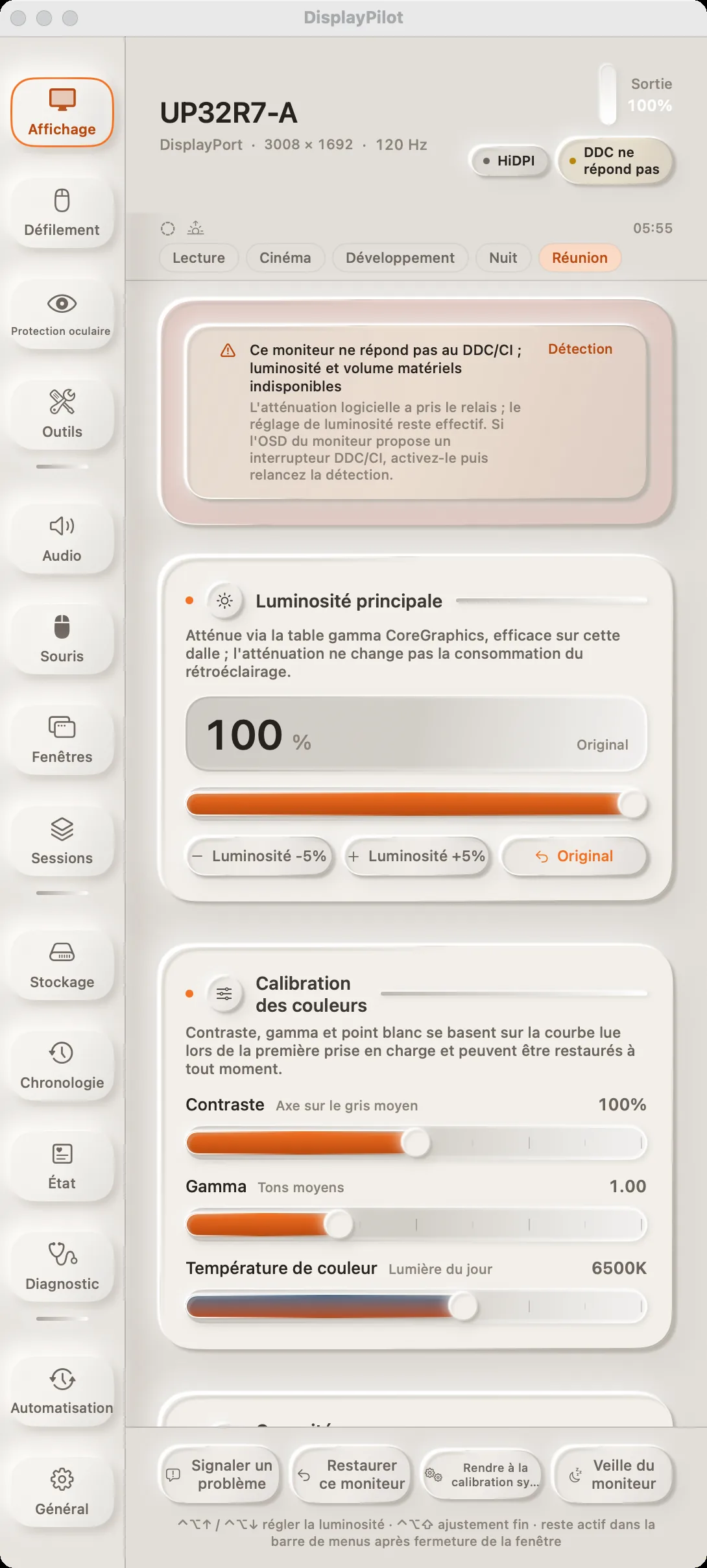 La moitié inférieure du panneau « Affichage » : les curseurs de contraste, de gamma et de température de couleur de la calibration, ainsi que la couverture de gamut lue dans l’EDID.